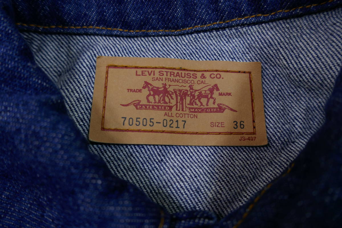 極美品 日本製(リベット刻印J30) 濃紺 リーバイス LEVI