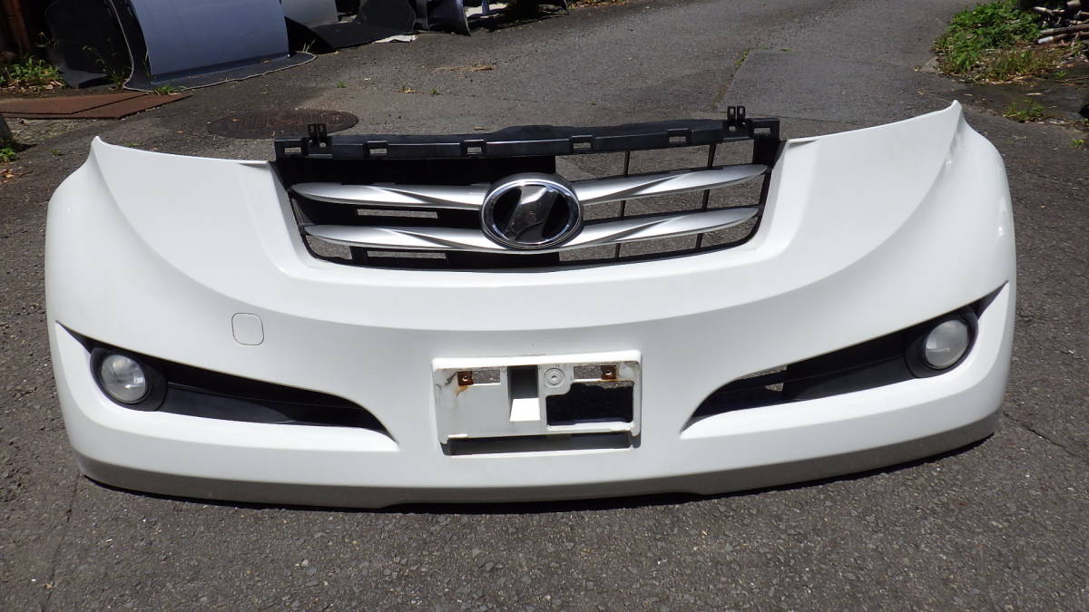 トヨタ QNC20 bB フロントバンパー W09 ホワイト フォグランプ付