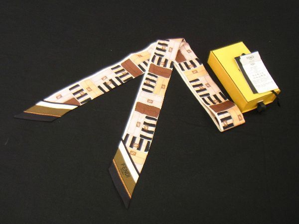 1円 □美品□ FENDI フェンディ ラッピー マンマバケット柄 総柄