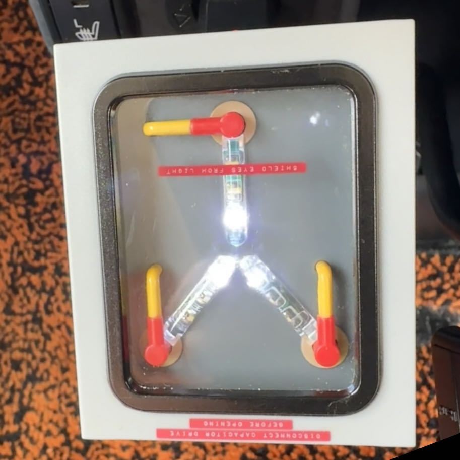 次元転移装置 USBカーチャージャー シガーソケットタイプ BTTF