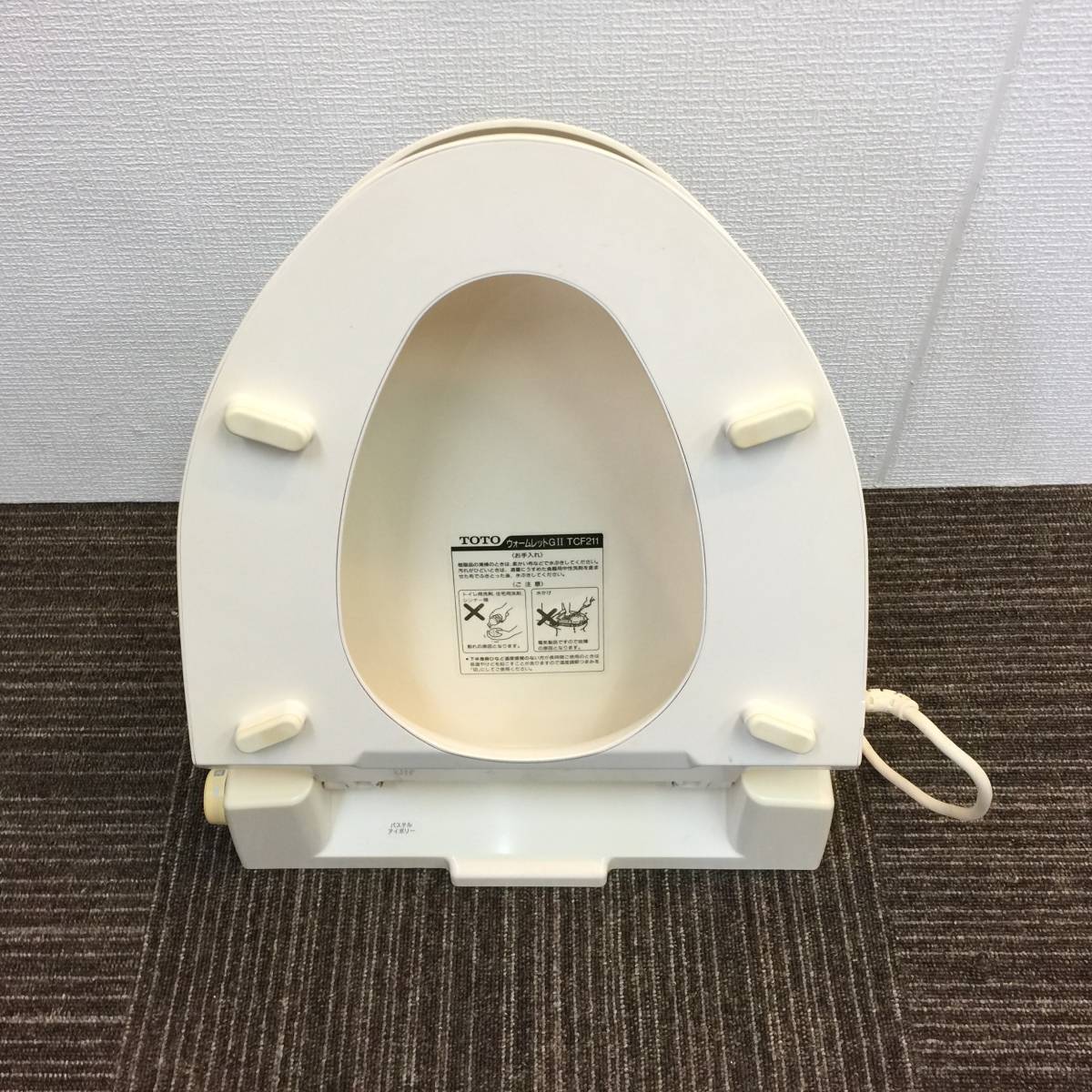 中古TOTO ウォームレット 暖房便座「TCF211」☆#SC1(パステル