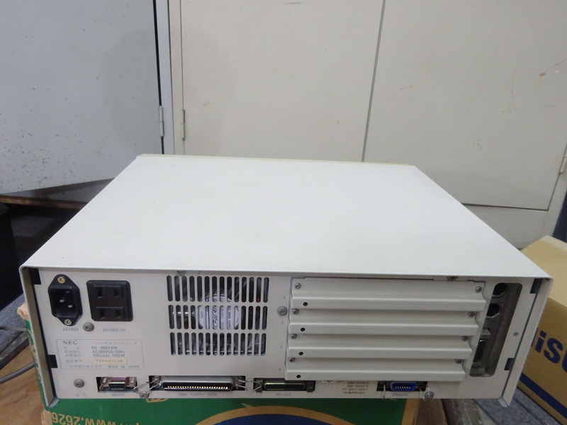NEC PC-9801VM 本体のみ 【通電確認済み】 NEC 本体 通電確認済み 白