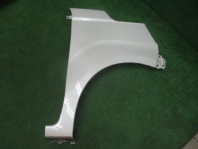 21436◇N-BOX JF3 右フェンダー◇ 純正 JF3 右の中古品 フェンダーモール