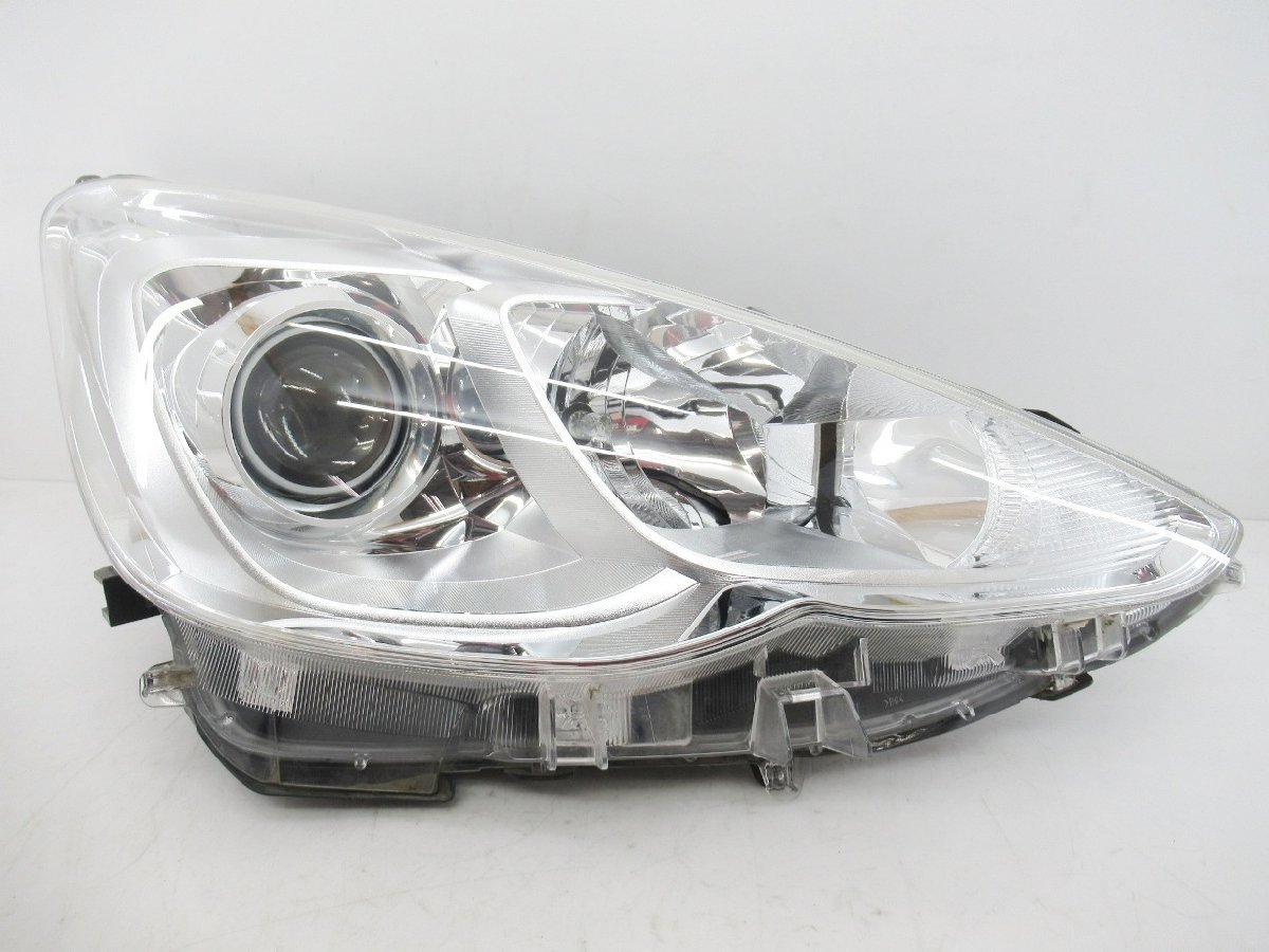 NHP10 アクア 右 ヘッドライト KOITO 52-291 NHP10 アクア 52-291