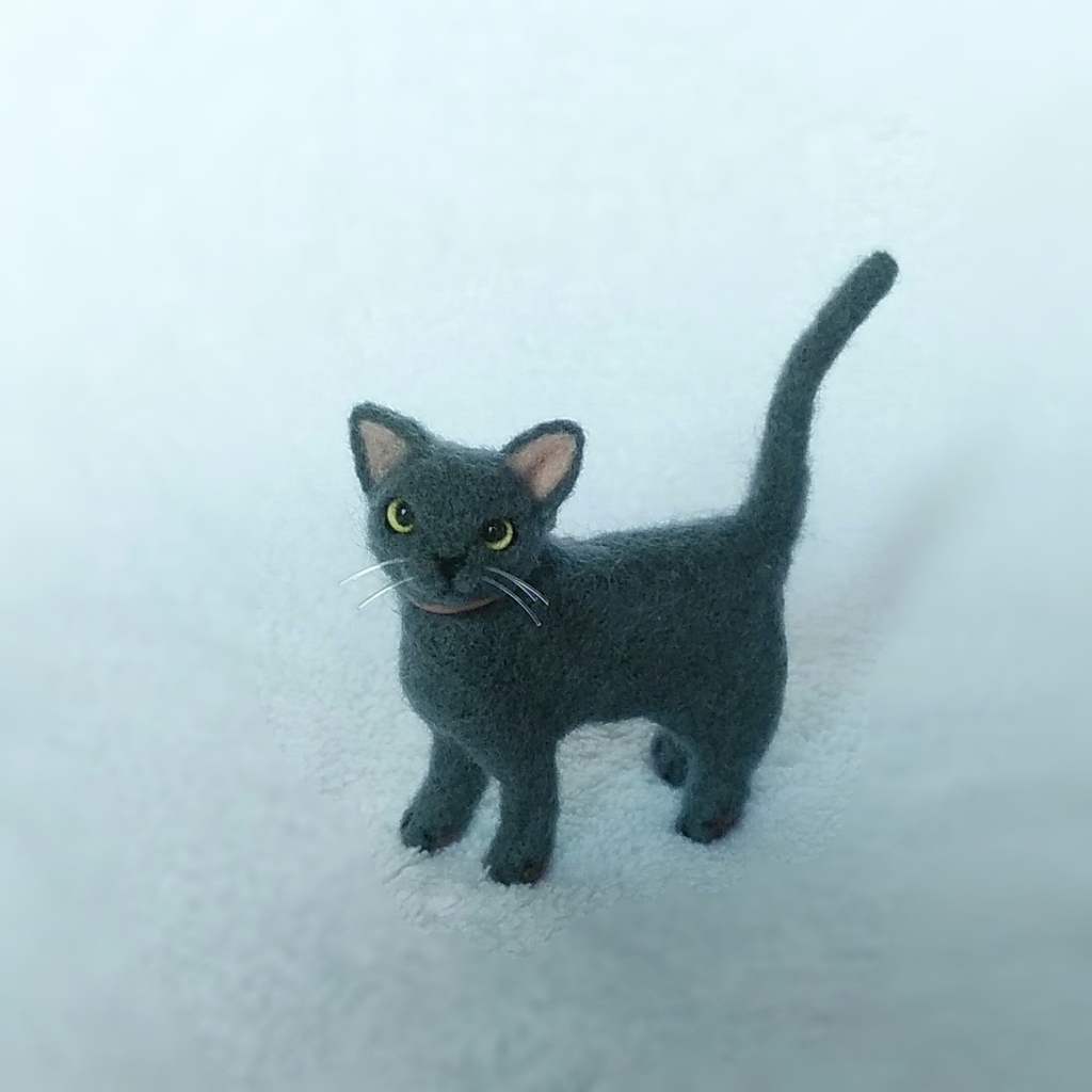 羊毛フェルト ハンドメイド 猫 ロシアンブルー ミニチュア 置物の入札
