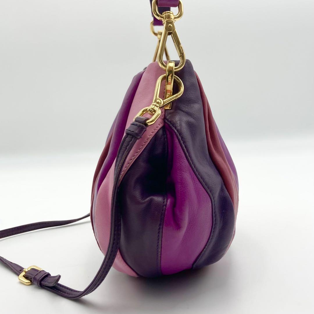 PRADA レザーハンドバッグ 3way ショルダー 妖艶