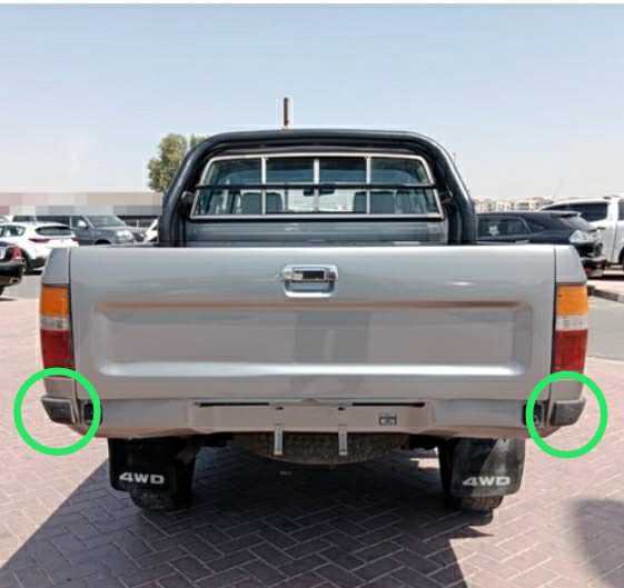 ハイラックス 80 100 系 ピックアップ リア コーナーパッド 左右セット YN LN 80 85 100 105 106 107 108 180 130（RN36 46 56 60 61 65 