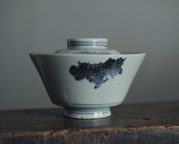 特別出品】波佐見 青磁 くらわんか 古印判 菊花文 蓋茶碗 / 古民芸