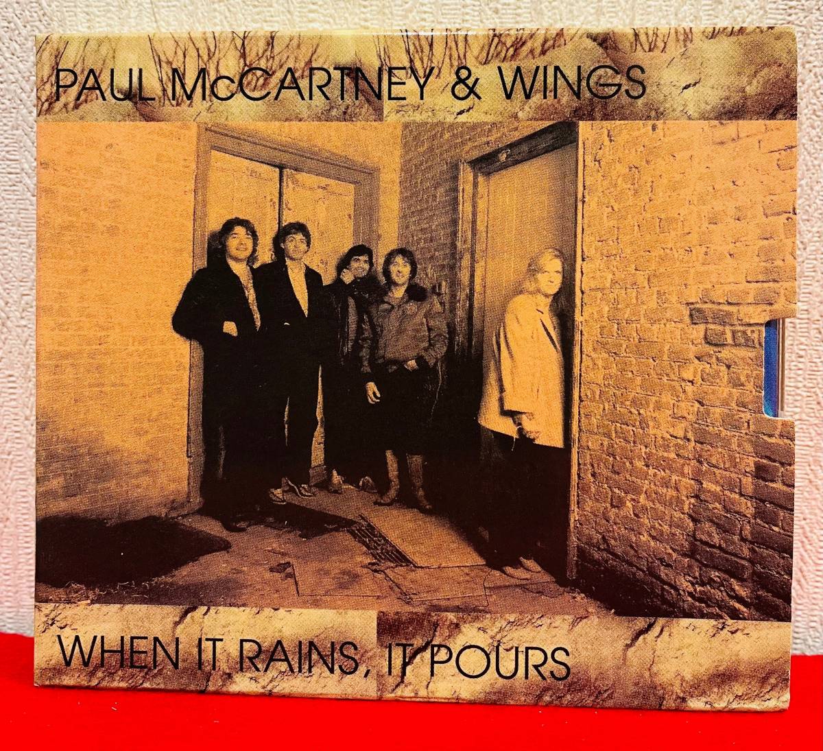 送料無料! 激レア!! PAUL McCARTNEY & WINGS - WHEN IT RAINS, IT 