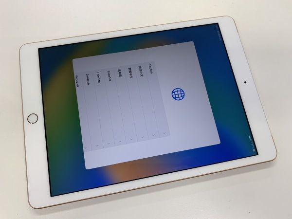 ☆送料無料☆ジャンク☆docomo☆A2198 iPad 2019 32GB☆ゴールド