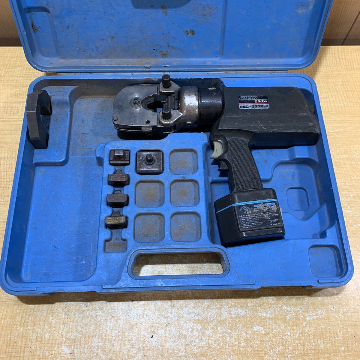 イズミ IZUMI S7G-M250M 充電式圧着工具 中古品 本体のみ 圧着ダイス