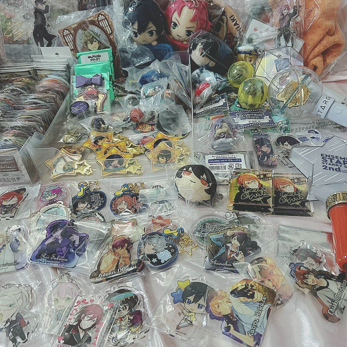 あんスタ グッズ まとめ売り 缶バッジ アクスタ クリアファイル 