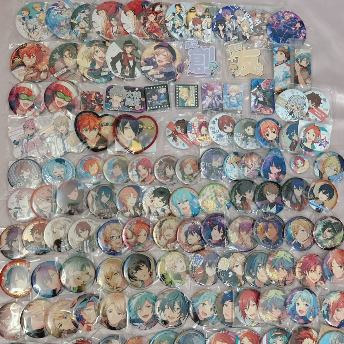 あんスタ グッズ まとめ売り 缶バッジ アクスタ クリアファイル 