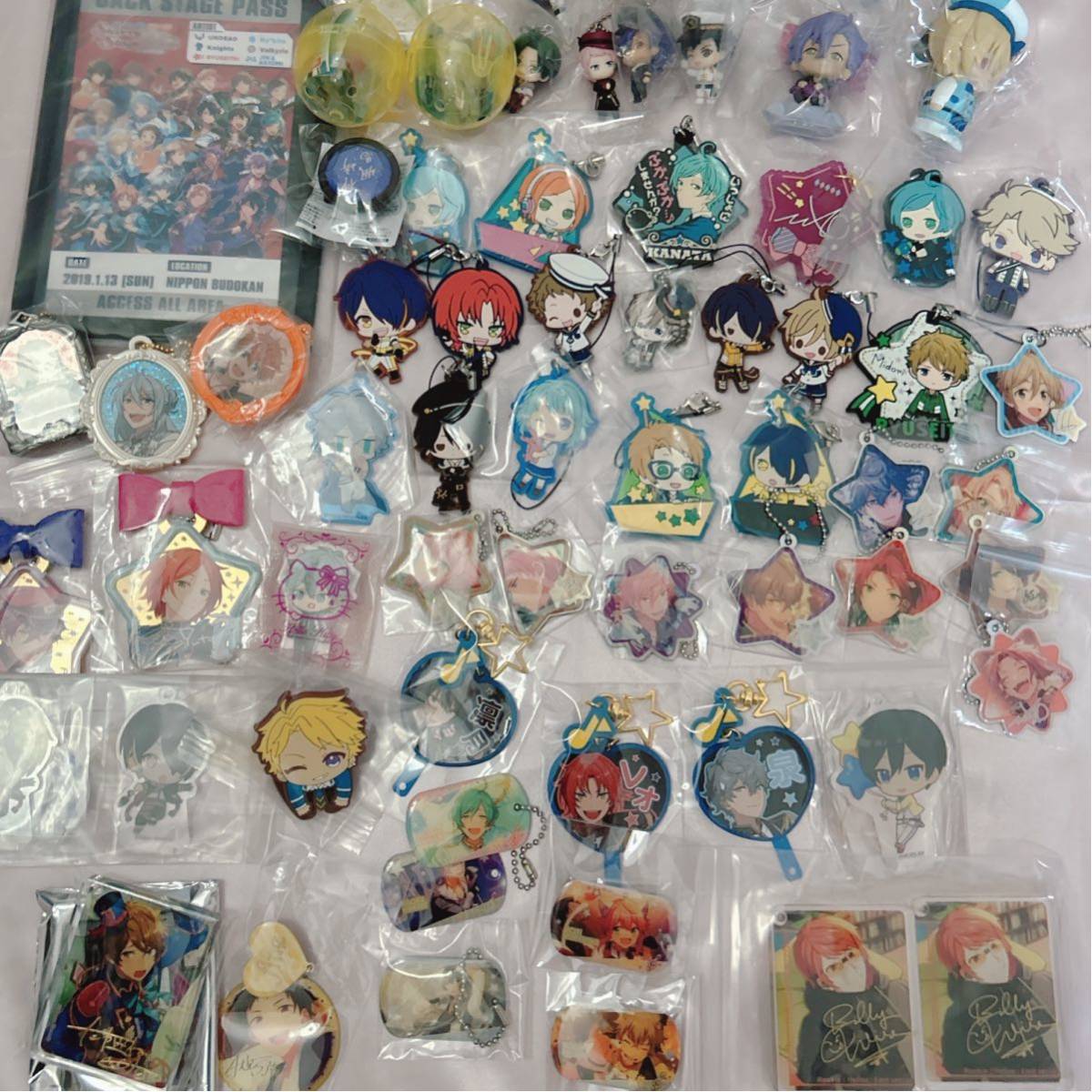 あんスタ グッズ まとめ売り 缶バッジ アクスタ クリアファイル 