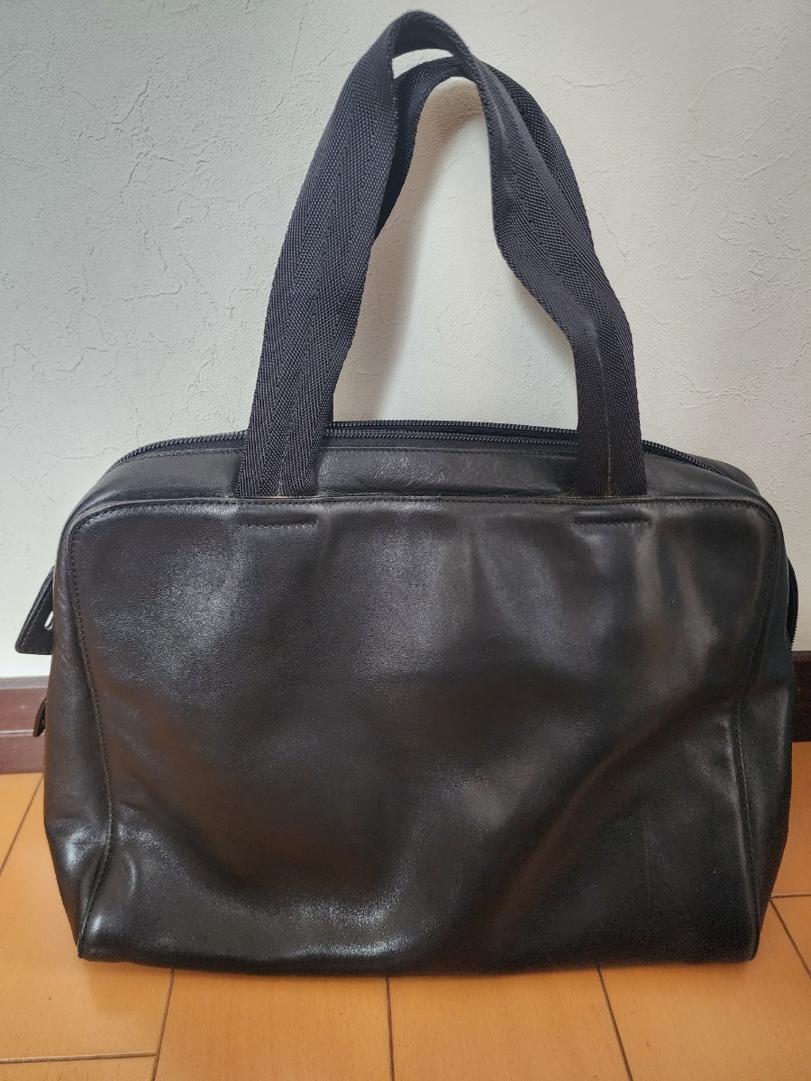  1円 プラダ PRADA トートバッグ ハンドバッグ カーフレザー ロゴ型押し A4収納 ブラック 黒 肩掛け ビジネス 通勤 メンズ 本革(トートバッグ)｜売買されたオークション情報、yahooの商品情報を かばん、バッグ