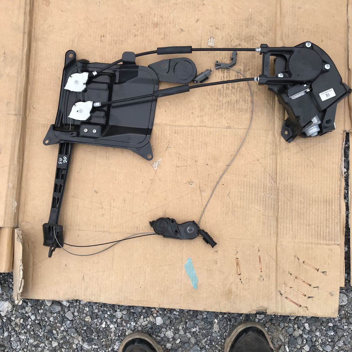 トヨタ　ZRR70W ノア　ヴォクシー　左リアドアパワースライドモーター　動作確認済み　即決