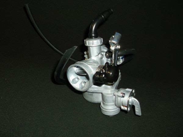 C90 スーパーカブ90 カスタム 純正 キャブレター ASSY 海外モデル 新品