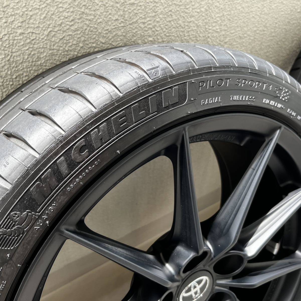 トヨタ純正 GRヤリスRZ High performance1st Edition専用マット