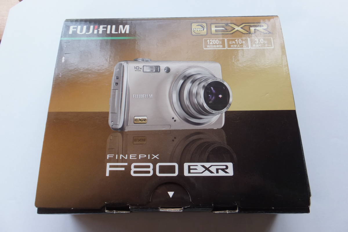 FINEPIX F80EXR FUJIFILM 1200万有効画素数 10倍ズーム 3.0液晶 