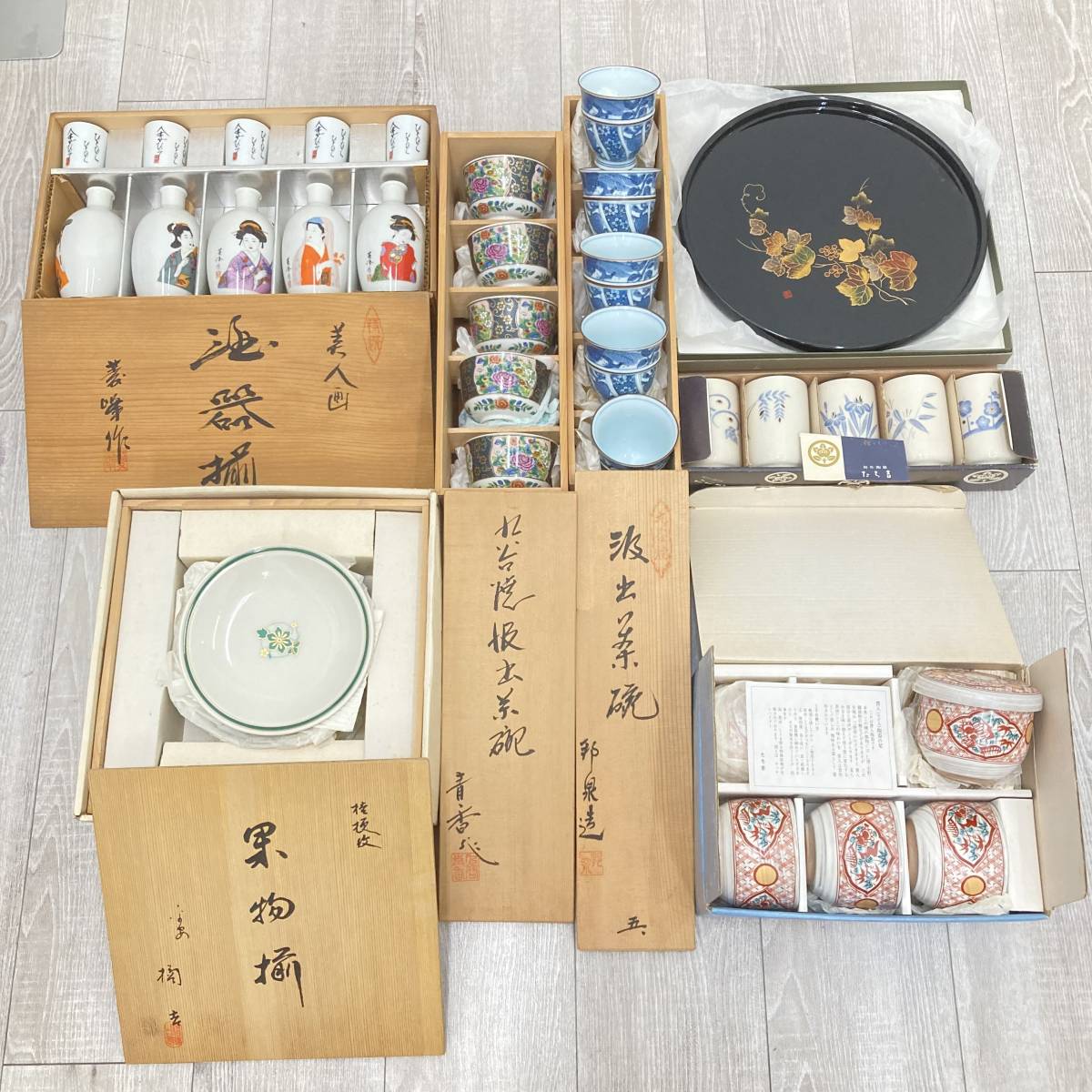 和食器おまとめ】たち吉/九谷焼/漆器 お盆/湯飲み茶碗/酒器/徳利/お