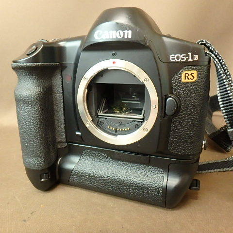 FK-8394 Canon EOS-1N RS ケース付 現状 ジャンク - CANON EOS-1N RS