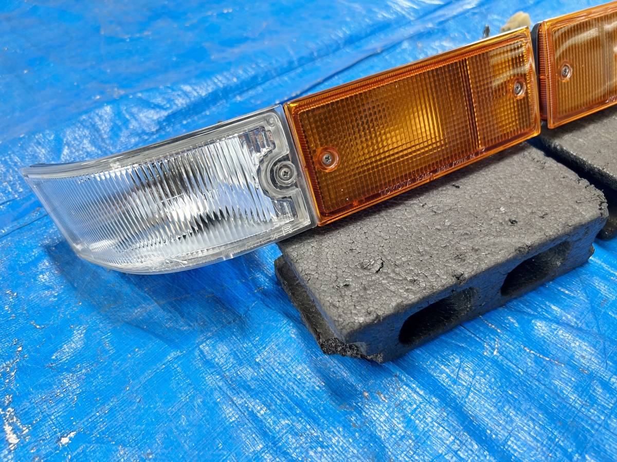 AE86トレノ後期フロントバンパーウィンカー新品箱入り