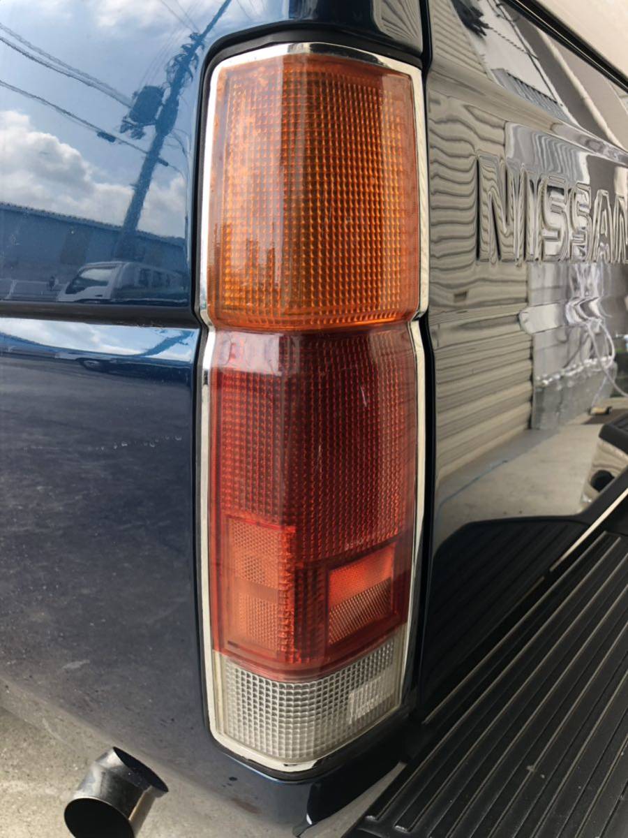 D21 ダットサントラックハードボディコーナーランプサイドマーカー前期