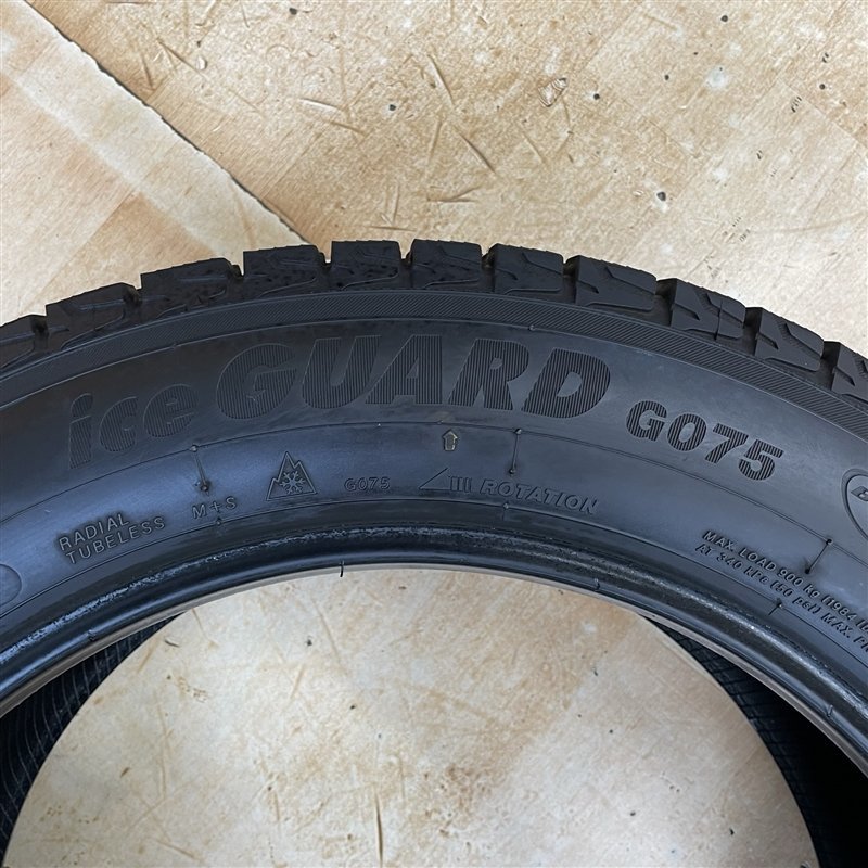 溝あり スタッドレスタイヤ 225/60R18 104Q 4本セット ヨコハマ アイス