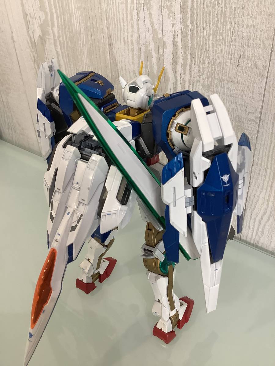 MG 1/100 ガンダム00RAISER 塗装済み完成品 Yahoo!オークション - MG