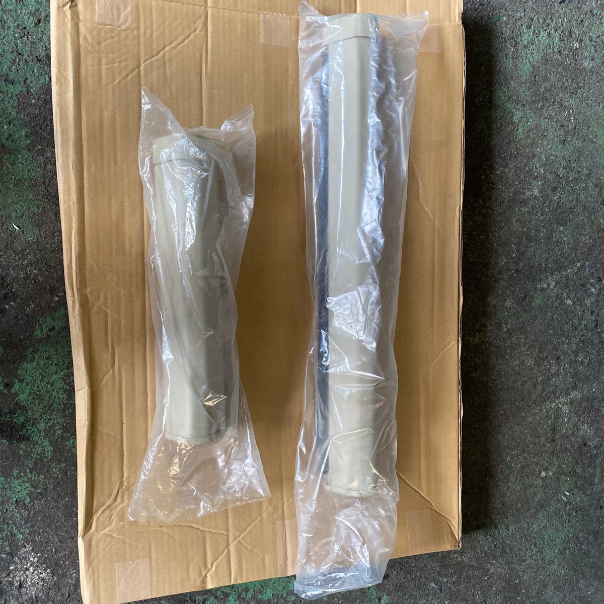 ボルボ 中古／美品 V70・XC70等（SB系）純正トノカバー 中古 ボルボ