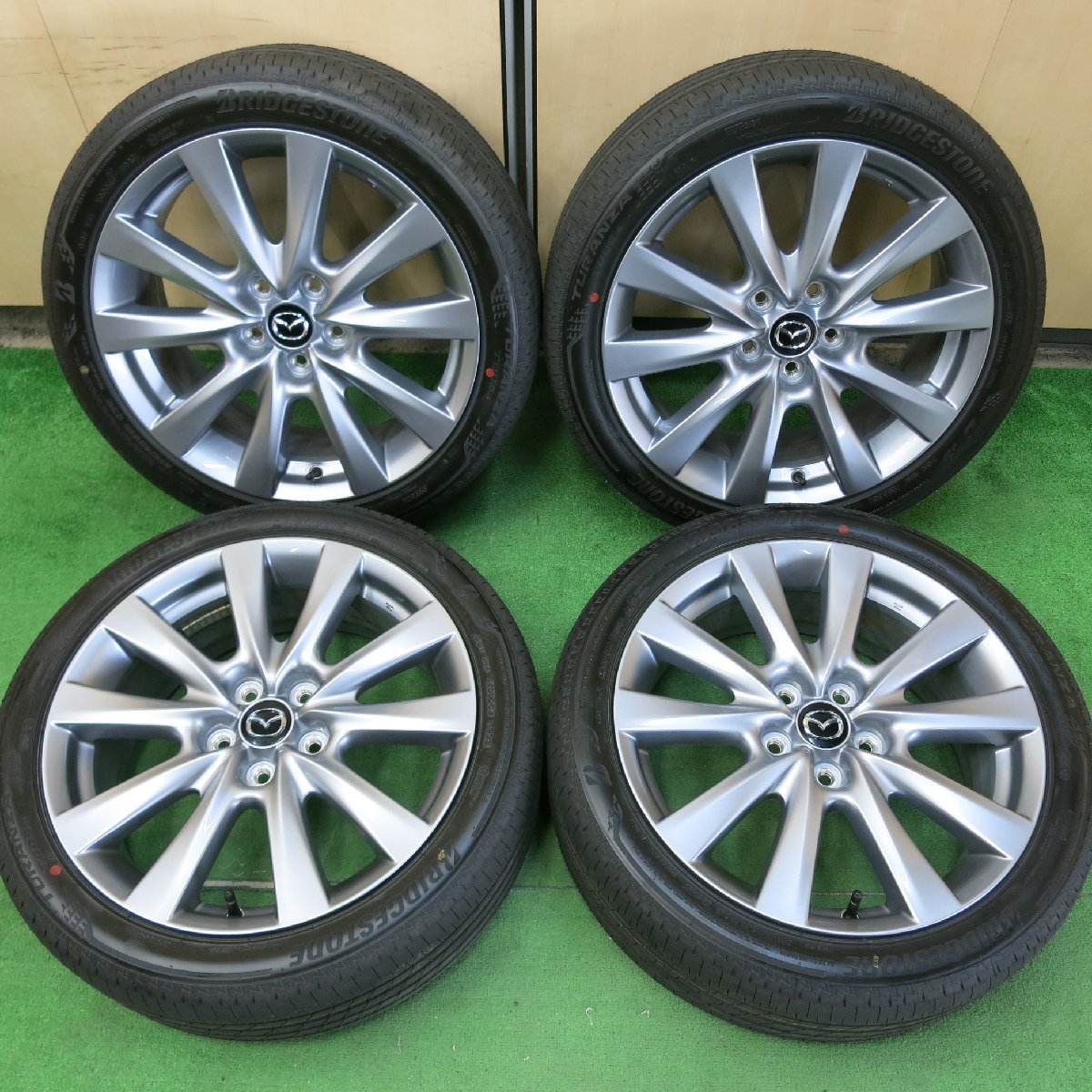 新車外し 23年 マツダ3 純正 215/45R18 ブリヂストン トランザ T005A 