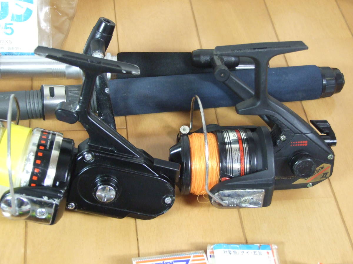 ジャンク 釣り道具 釣り竿2本 リール5個 錘 針多数 まとめて 釣り竿 ➁