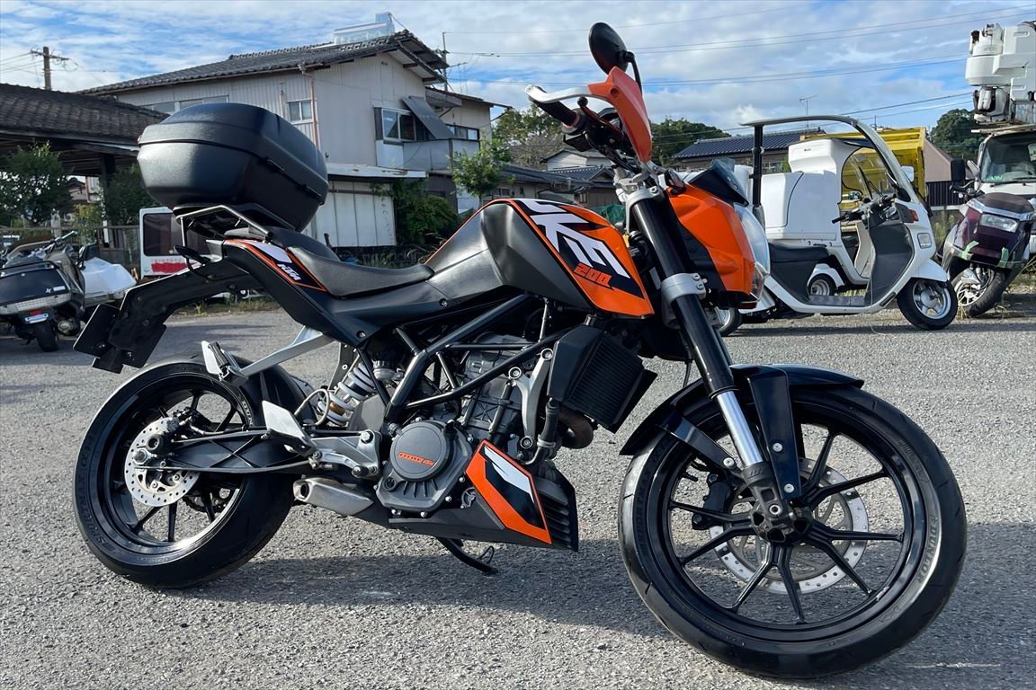 200デューク 売り切り！１円スタート！エンジン好調！200DUKE！ノーマル！インジェクション！リアボックス付！ローン可！全国配送!福岡佐賀