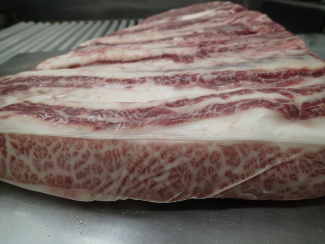 即決】最高級【仙台牛】A5 黒毛和牛三角バラ 5.3kg 新鮮チルド 業務用