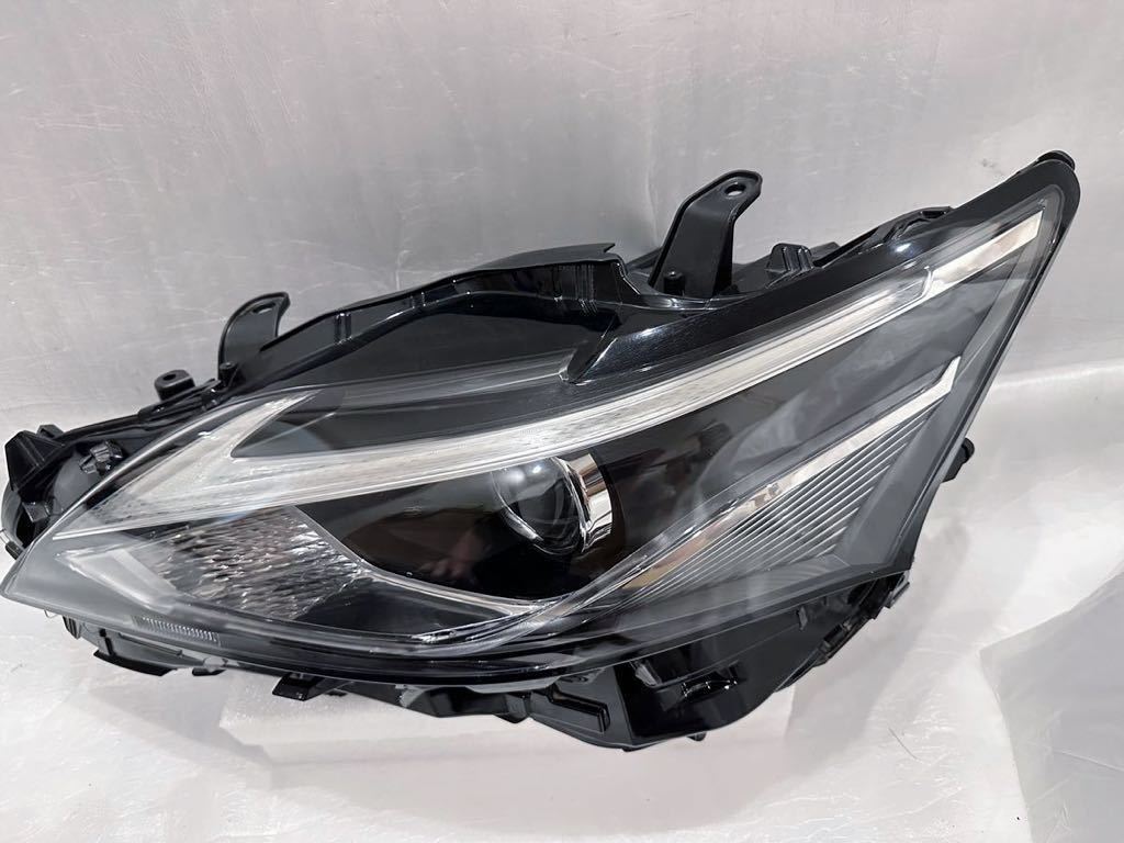 美品 破損無 ZWA10 レクサス 純正 CT200h 後期 LED ヘッドライト 左右