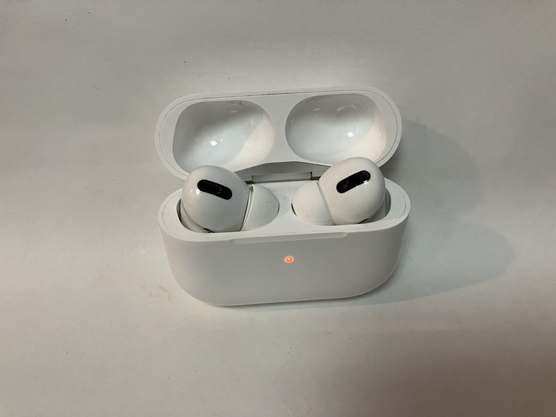FE644 AirPods Pro 第1世代 ジャンク Pro AirPods 第1世代 ※中古により微傷
