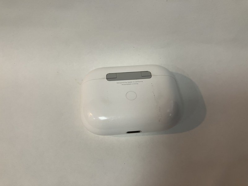 FE644 AirPods Pro 第1世代 ジャンク Pro AirPods 第1世代 ※中古により微傷