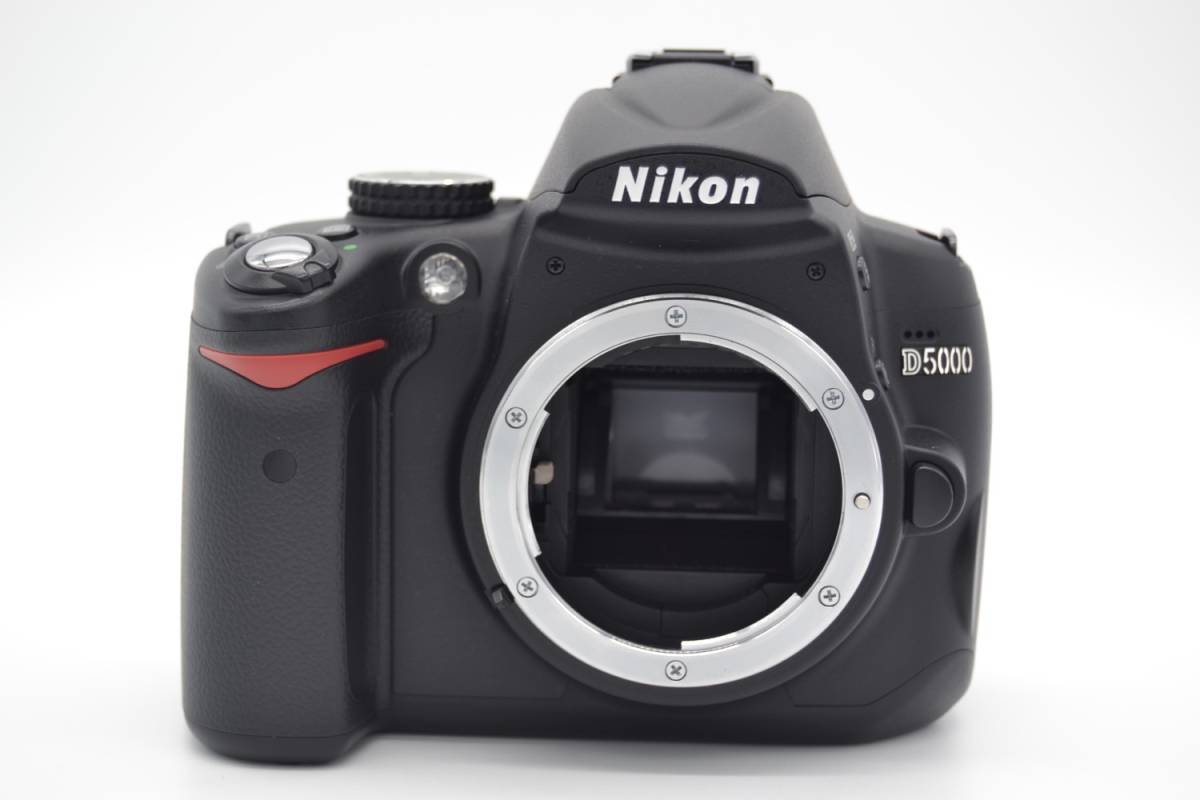 美品】ニコン Nikon D5000 ダブルズームキット ショット数 5857回