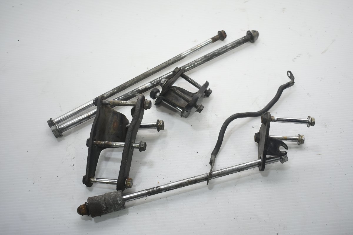 ホンダ CB750F FC RC04-10434** エンジンマウント エンジンハンガー 【A】BMV