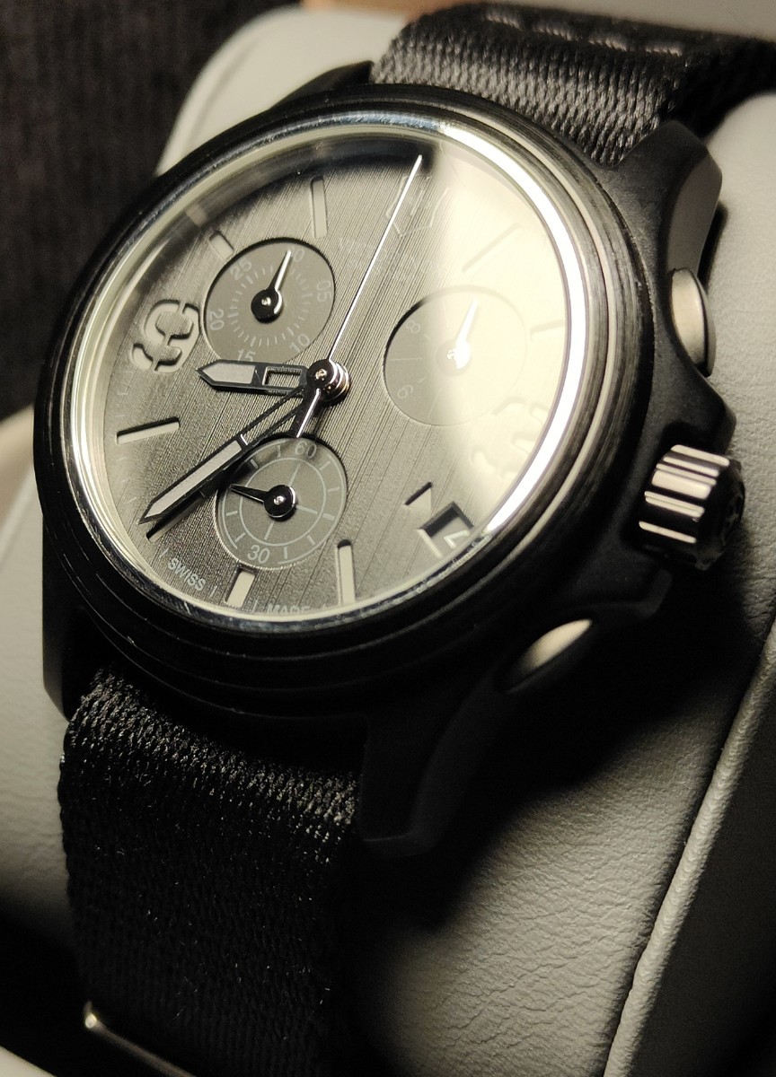 送料無料 VICTORINOX SWISS ARMY ビクトリノックス スイス スウォッチ traser LUMINOX G-SHOCK クロノグラフ 腕時計 クオーツ 