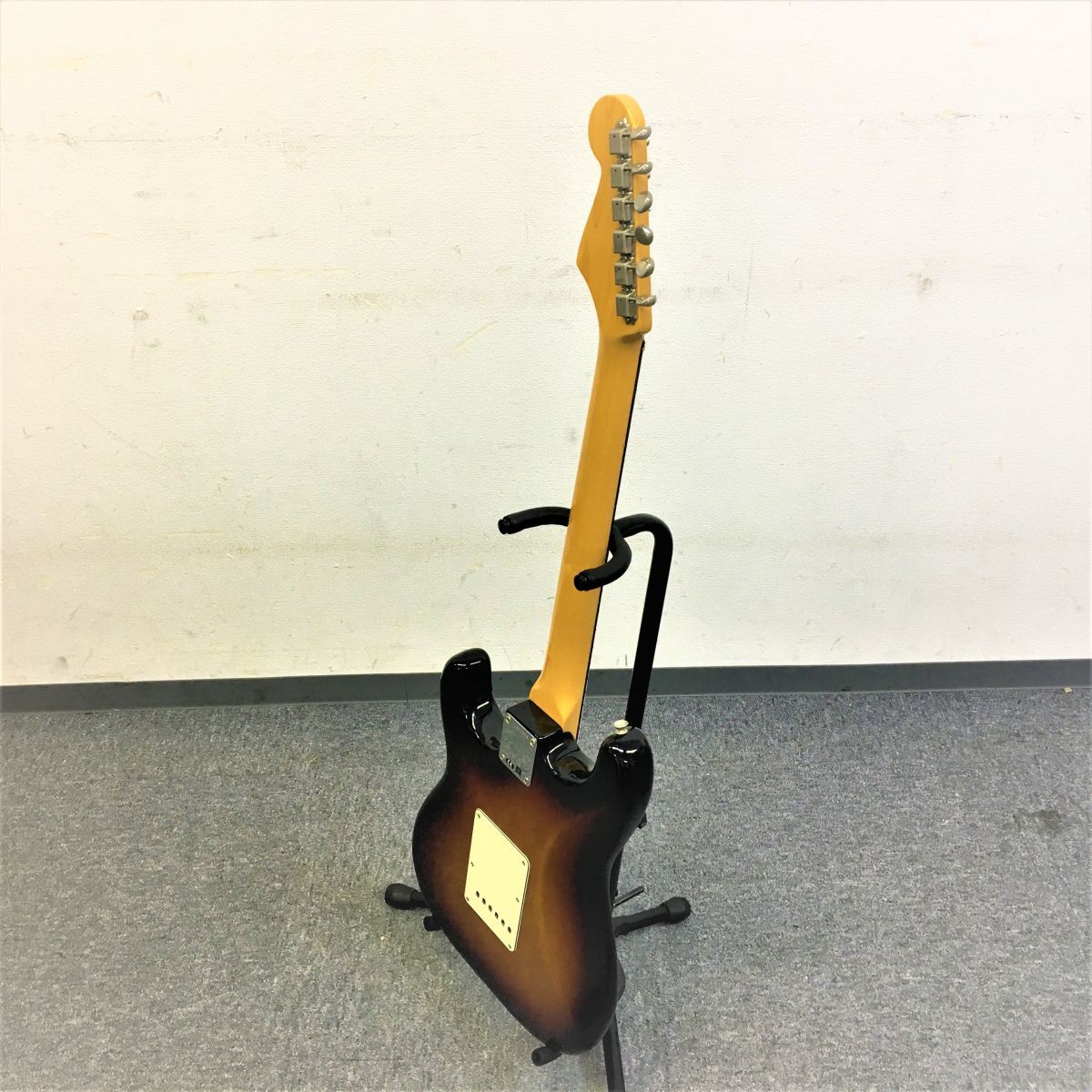 A015-I30-5238 FENDER フェンダー ストラトキャスター エレキギター V1853525 音楽 弦楽器 演奏 ライブ コンサート ※音出し確認済 ③ Front Fender -