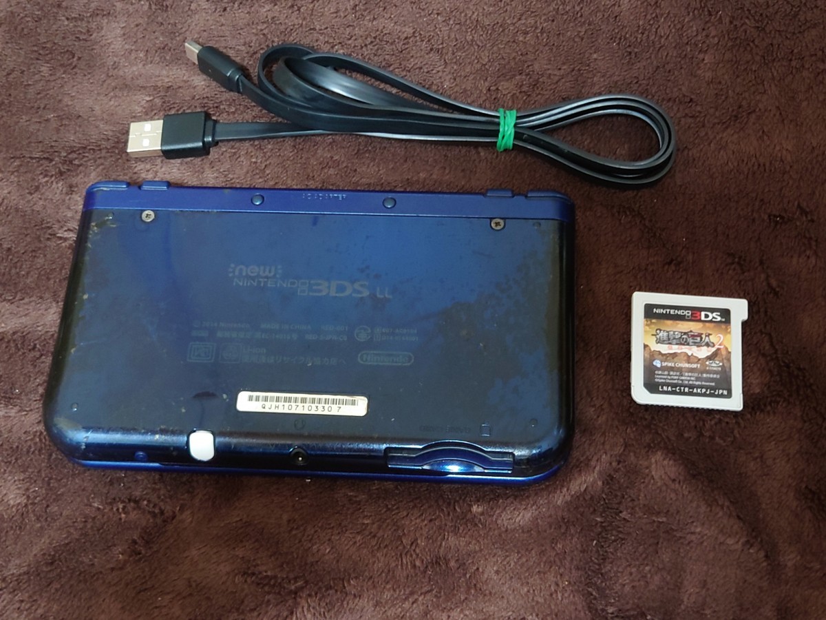Newニンテンドー3DS LL 本体 USB充電器 タッチペン MicroSD 進撃の巨人