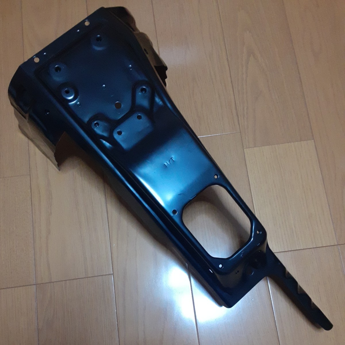 TOYOTA JZX100 R154ミッション用 MT用純正フロアパネルカバー 新品未 
