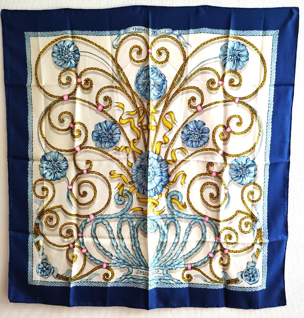 Herms エルメス カレ90 Jouvence 大判スカーフ ブルー系