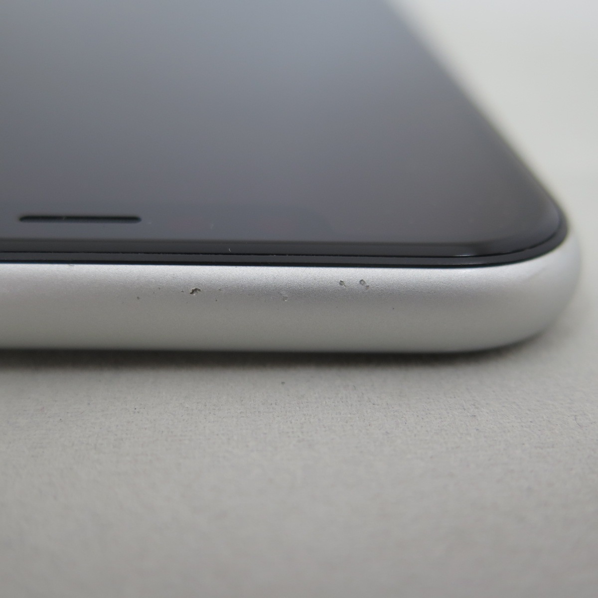 XR au iPhone 64GB ホワイト 公式通販 SIMロック解除済み SIMロック