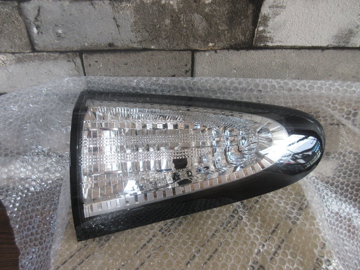 シエンタ SIENTA 170系 NHP170G テールランプ 左 81591-52320 未使用