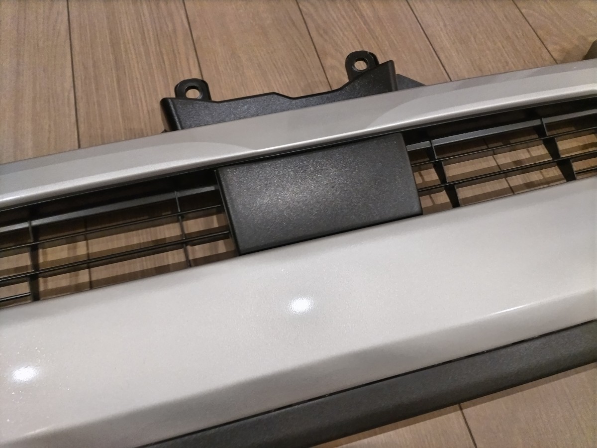 トヨタ ハイエース200系 フロントグリル DX 標準・ナロー用 53100