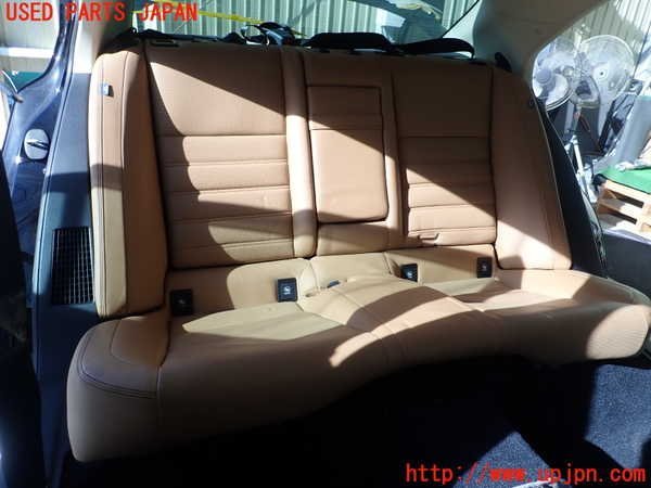 1UPJ-94487385]レクサス・IS300h(AVE30)リアシート 中古