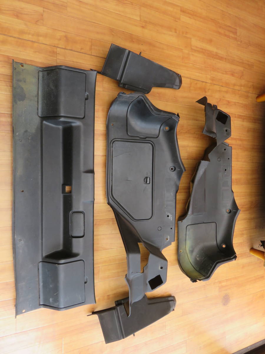 旧車 ＡＥ86 4AG レビン トレノ 3ドア ハッチバック リア テール バックパネル トリム 内装 内張り トランク内 クォータートリム