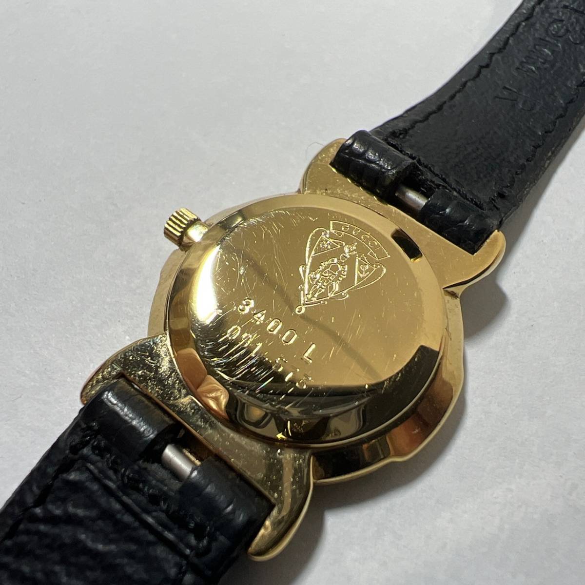 稼働品】グッチ GUCCI 3400L レディース腕時計 黒文字盤 ゴールド